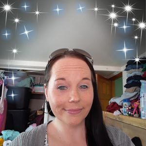 Meet your Posher, Adrienne